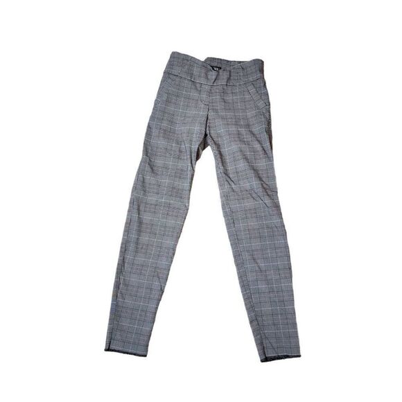 Soho Apparel Grey Plaid Ankle Length Ponte Pants in a Small - Picture 1 of 9